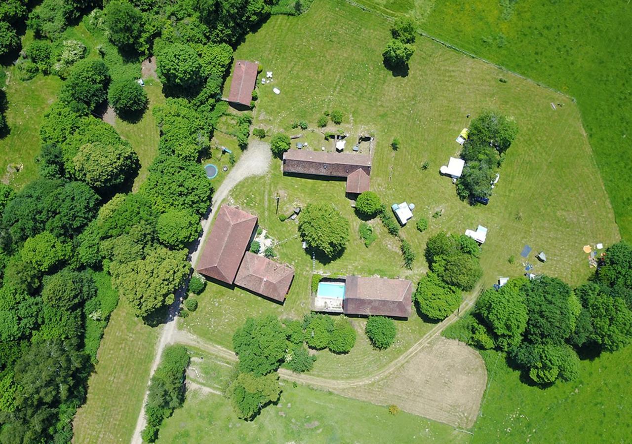 La Rhue Gites - Jacuzzi Jumilhac-le-Grand Esterno foto